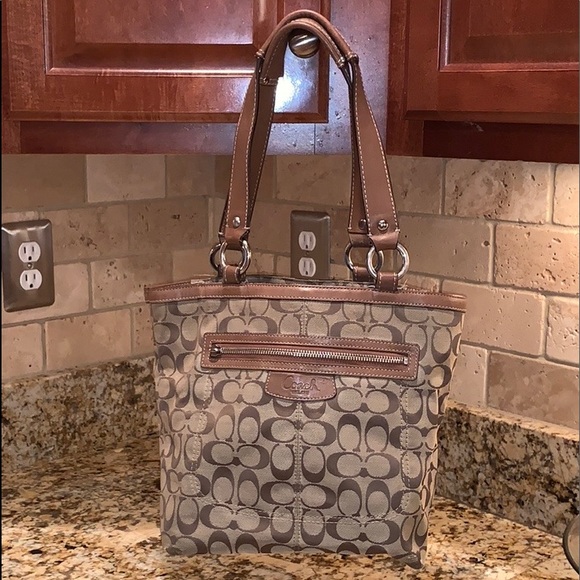 Coach Purse - Picture 2 of 4